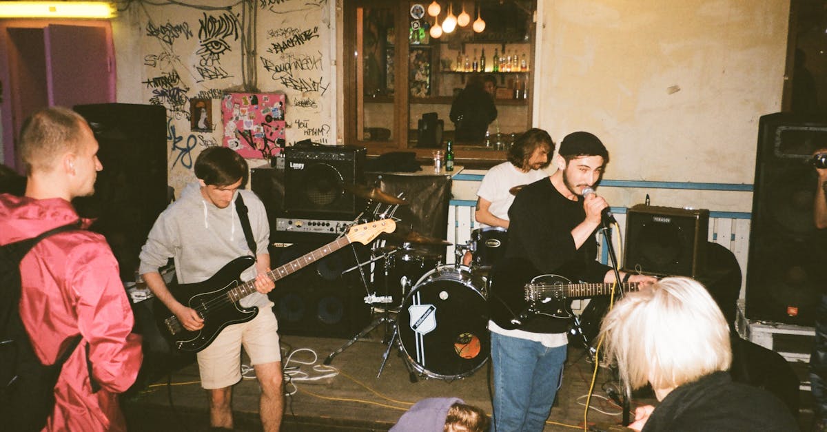 découvrez la passion et la ferveur des fans argentins, une communauté vibrante qui supporte leurs équipes avec émotion et fierté. plongez dans l'univers coloré des supporters, leurs traditions et l'amour inconditionnel qu'ils portent à leur pays.