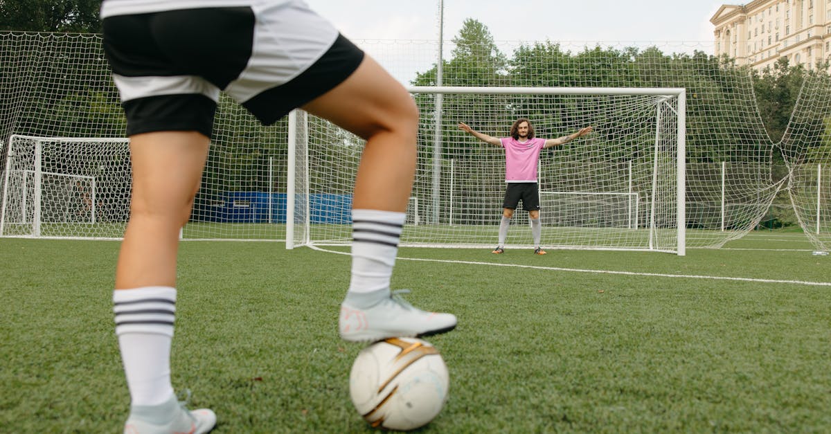 découvrez tout sur les gardiens de but, leur rôle crucial dans le football, les compétences requises, les techniques d'entraînement, et les légendes du poste. plongez dans l'univers fascinant des goalkeepers ici.